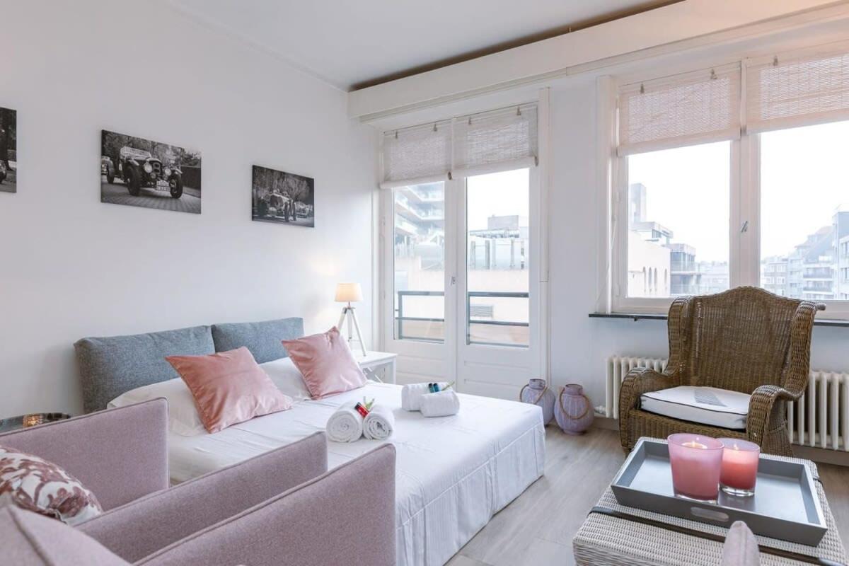 Huswell - Beautiful And Spacious Studio With Side Seaview Knokke-Heist Exterior photo