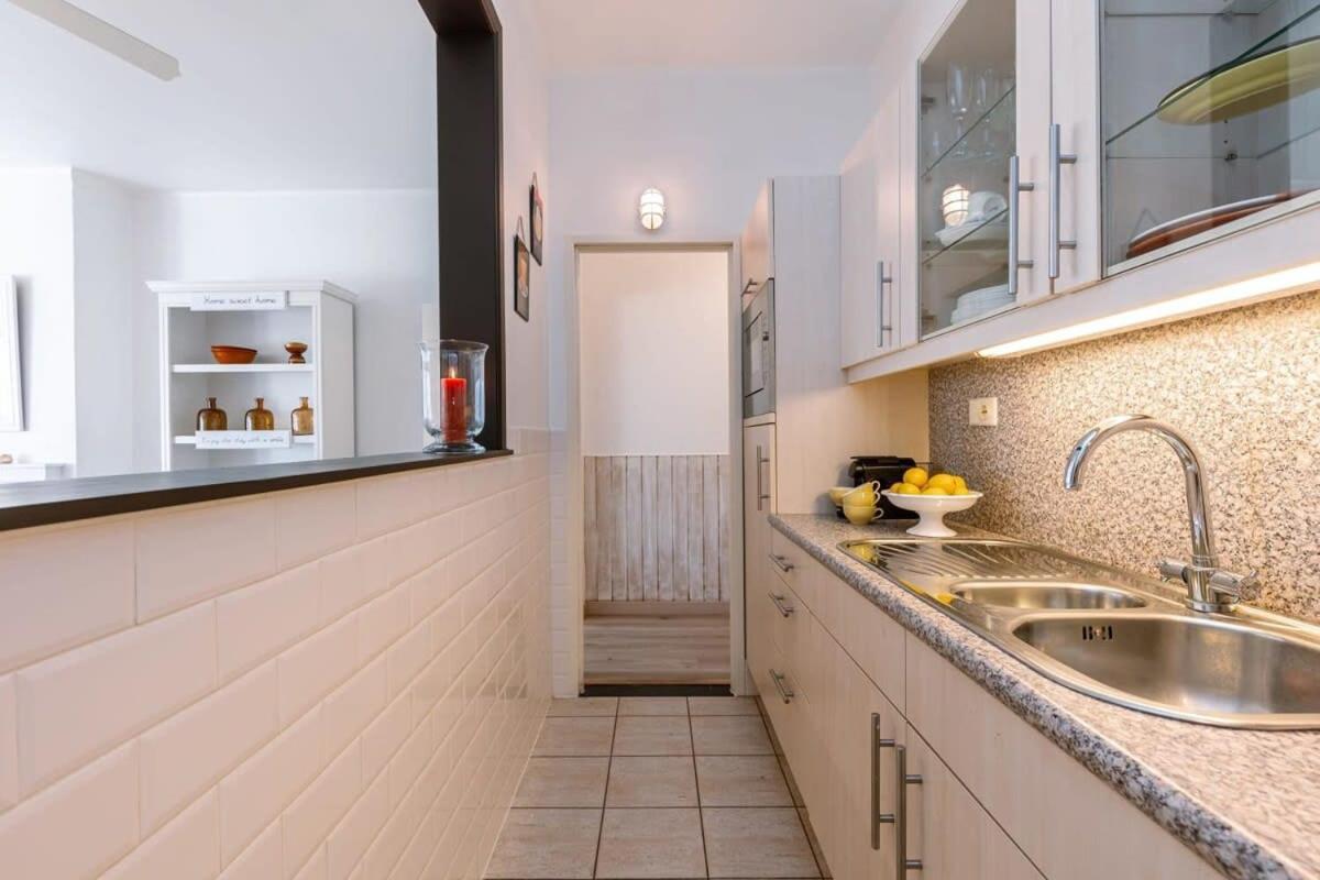 Huswell - Beautiful And Spacious Studio With Side Seaview Knokke-Heist Exterior photo